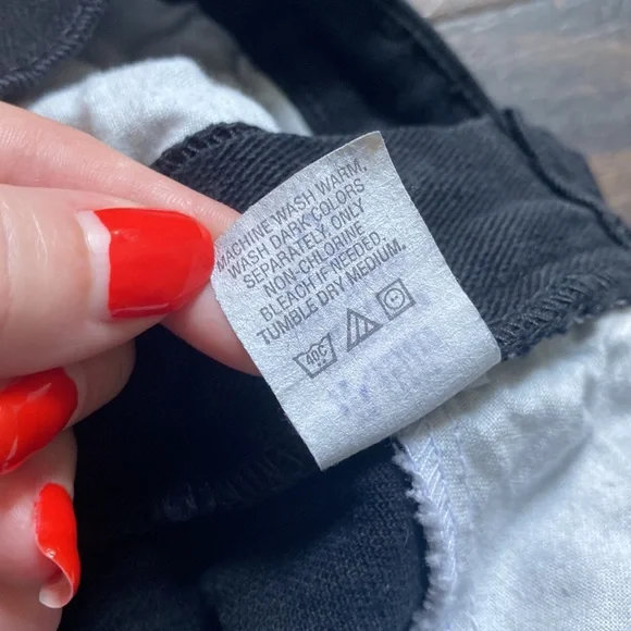 90s Black Strait Leg Jeans - Picture 11 of 15